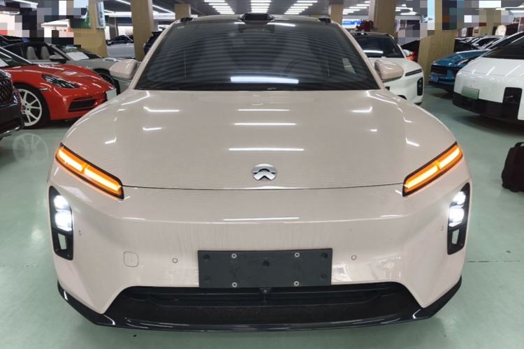 Used Nio ET5 2025 75 kWh Front