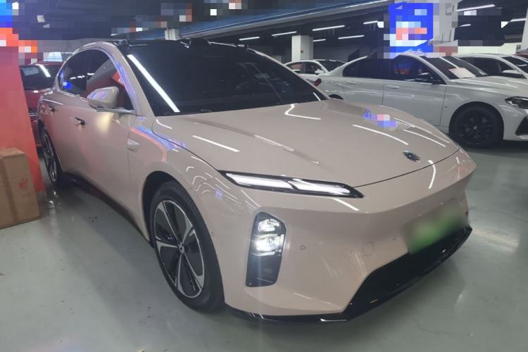 Used Nio ET5 2025 100 kWh Front Right 45 Deg