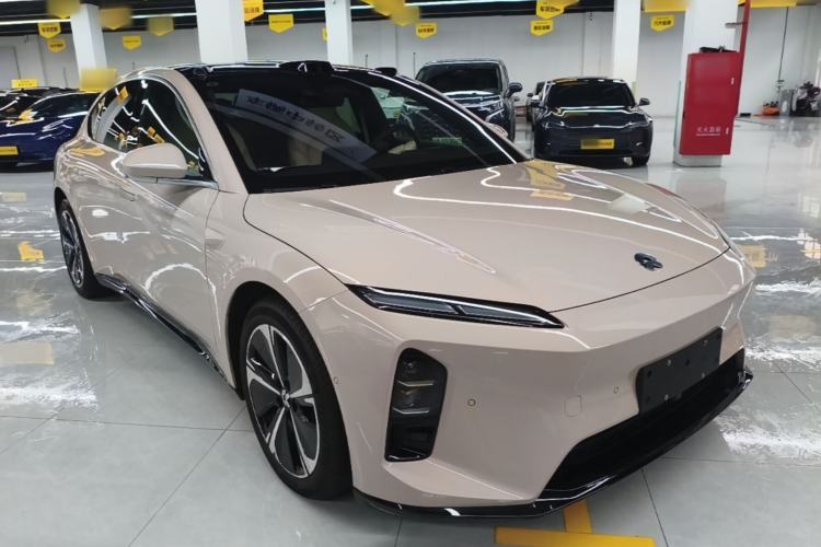Used Nio ET5 2025 75 kWh Front Right 45 Deg