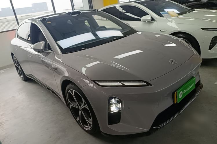 Used Nio ET5 2025 75 kWh Front Right 45 Deg