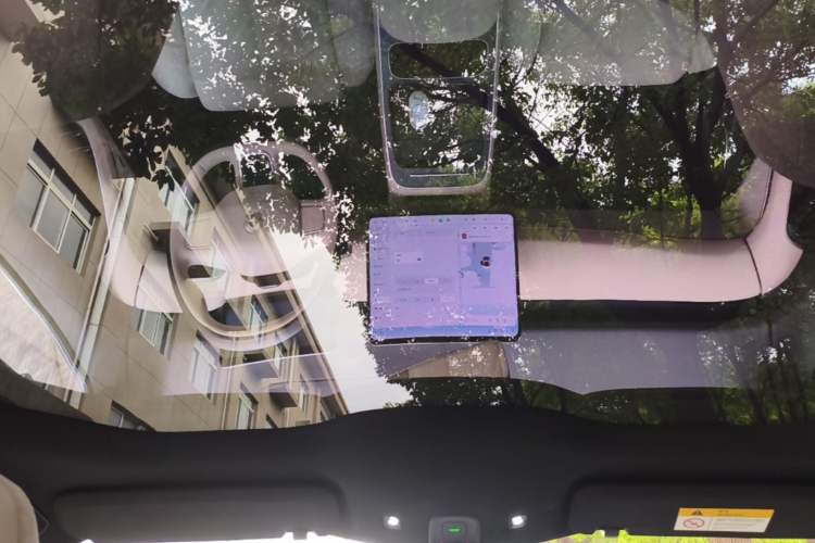 Used Nio ET5 2025 75 kWh Headliner