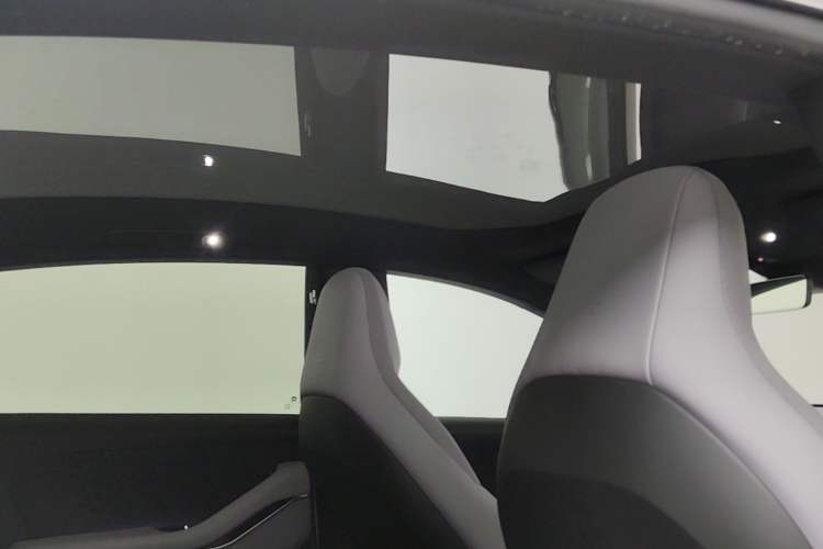 Used Nio ET5 2025 75 kWh Headliner