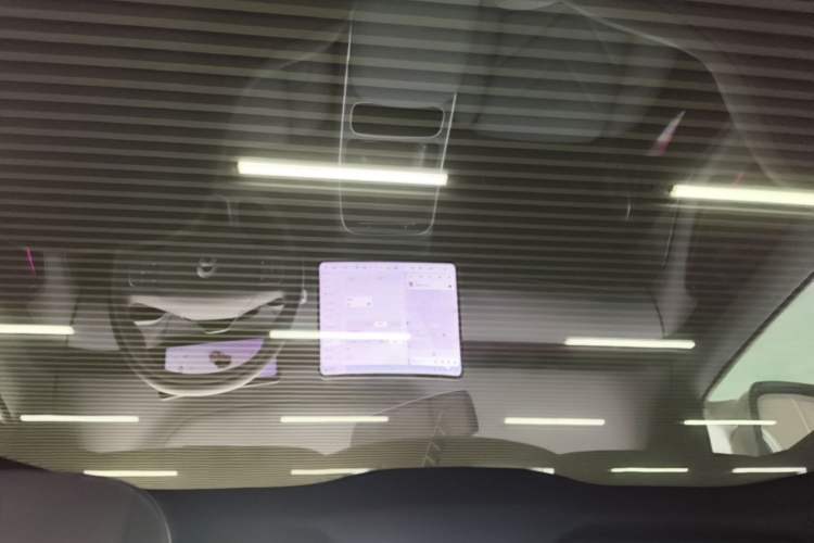 Used Nio ET5 2025 75 kWh Headliner