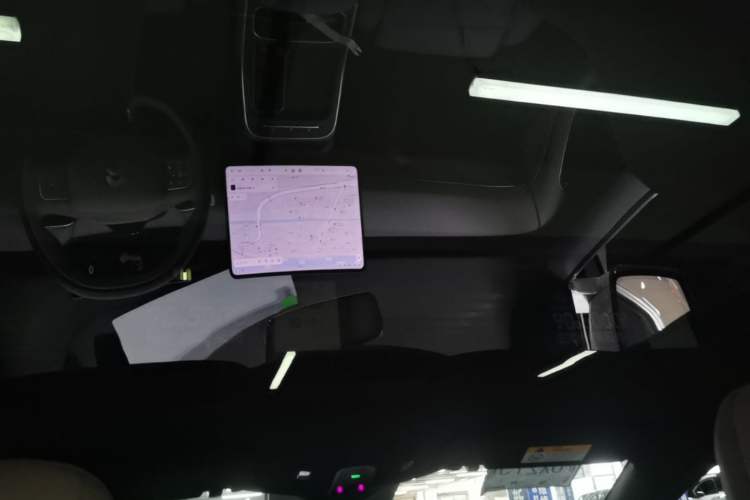 Used Nio ET5 2025 75 kWh Headliner