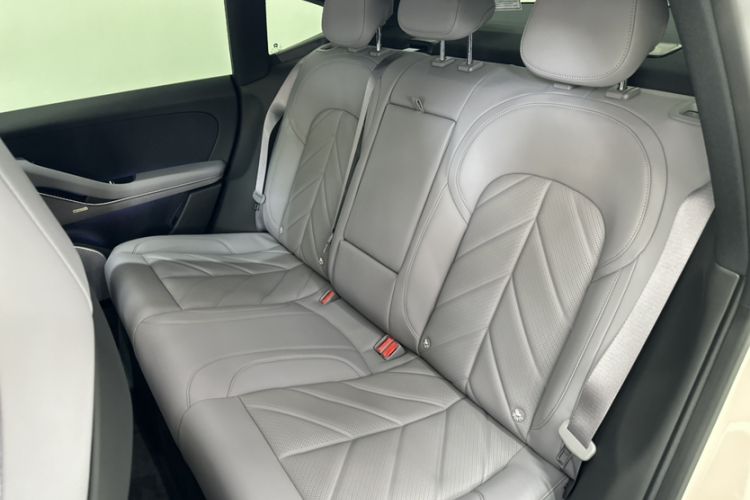 Used Nio ET5 2025 75 kWh Interior 12