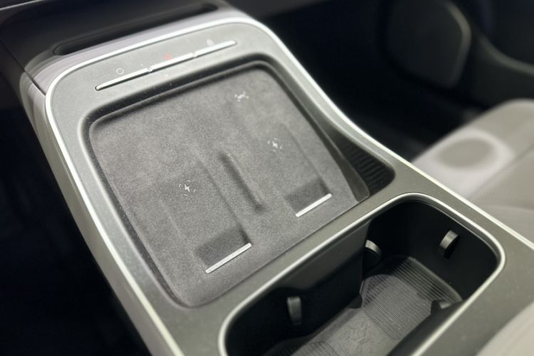 Used Nio ET5 2025 75 kWh Interior 5