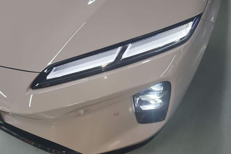 Used Nio ET5 2025 100 kWh Left Front Headlight