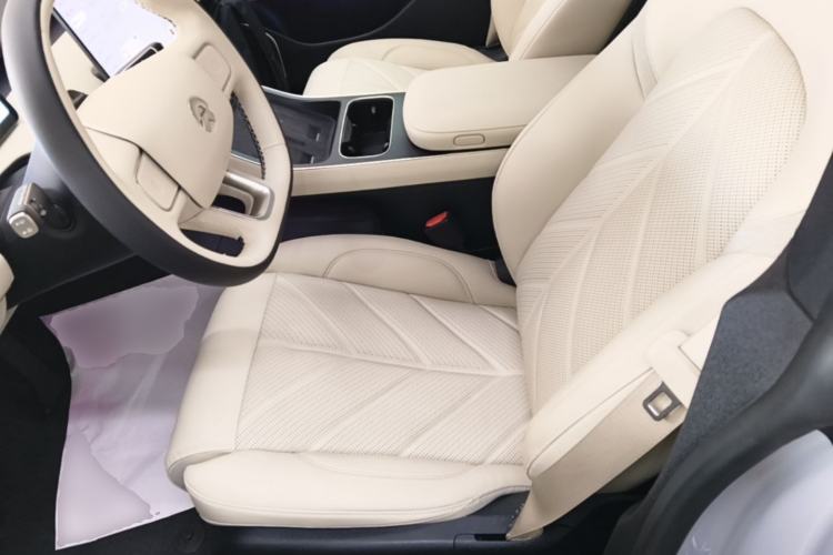 Used Nio ET5 2025 75 kWh Left Front Seat