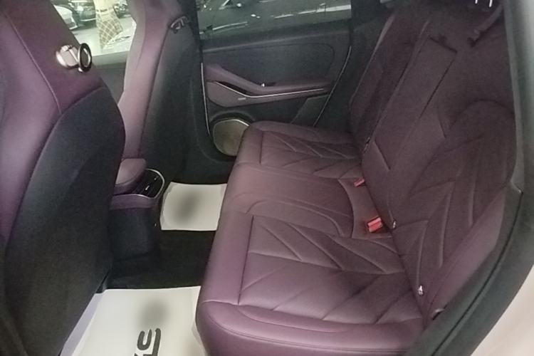 Used Nio ET5 2025 75 kWh Left Rear Seat