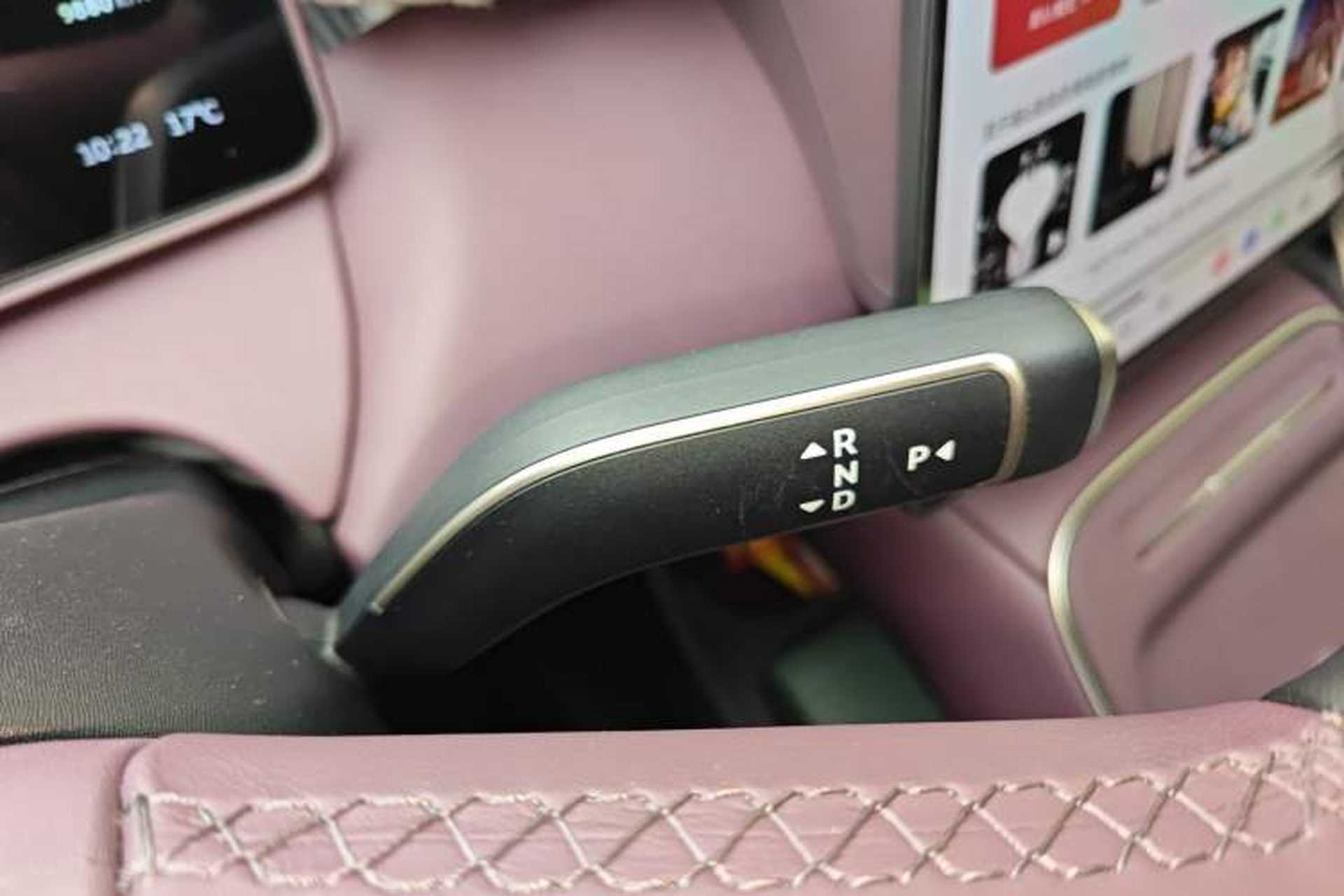 Used Nio ET5 2025 75 kWh Gear Lever