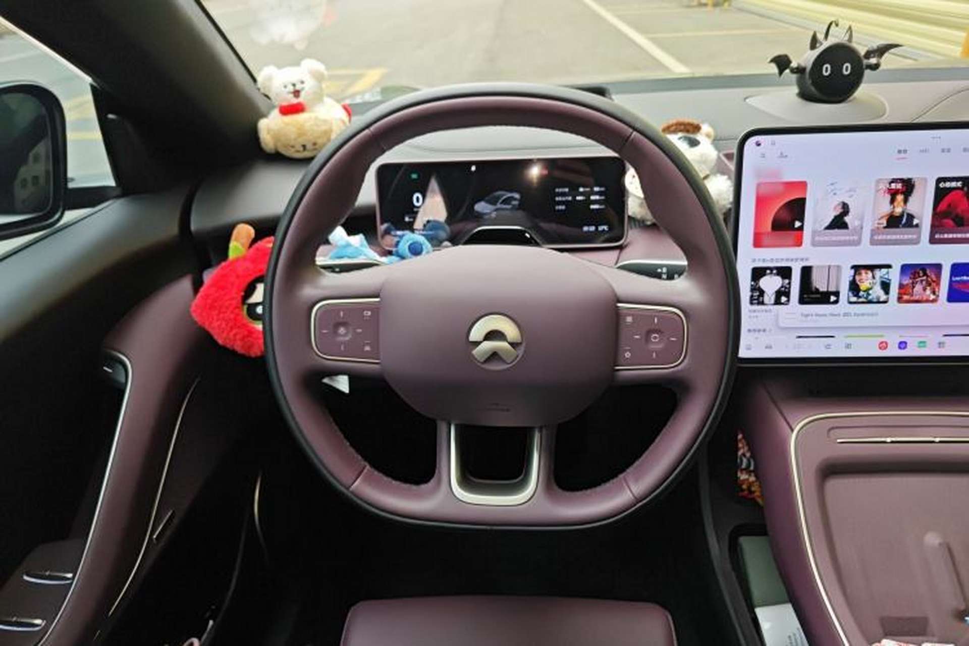 Used Nio ET5 2025 75 kWh Steering Wheel