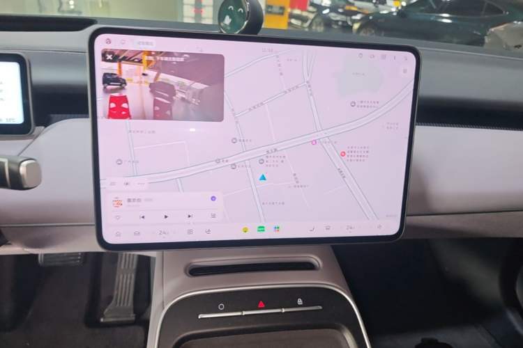 Used Nio ET5 2025 75 kWh Audio And AC Panel