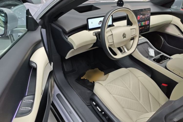 Used Nio ET5 2025 75 kWh Driver Seat