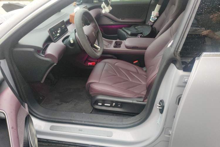 Used Nio ET5 2025 75 kWh Driver Seat