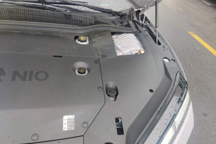 Used Nio ET5 2025 75 kWh Engine Bay Left