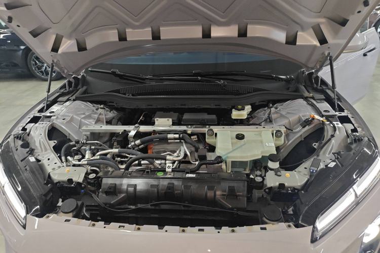 Used Nio ET5 2025 75 kWh Engine Bay