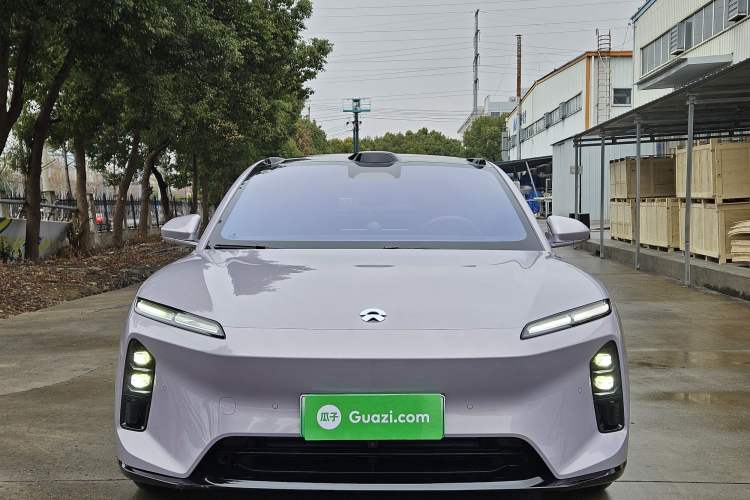 Used Nio ET5 2025 75 kWh Exterior 1