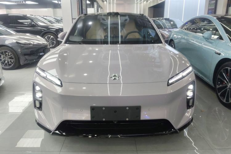 Used Nio ET5 2025 75 kWh Exterior 1