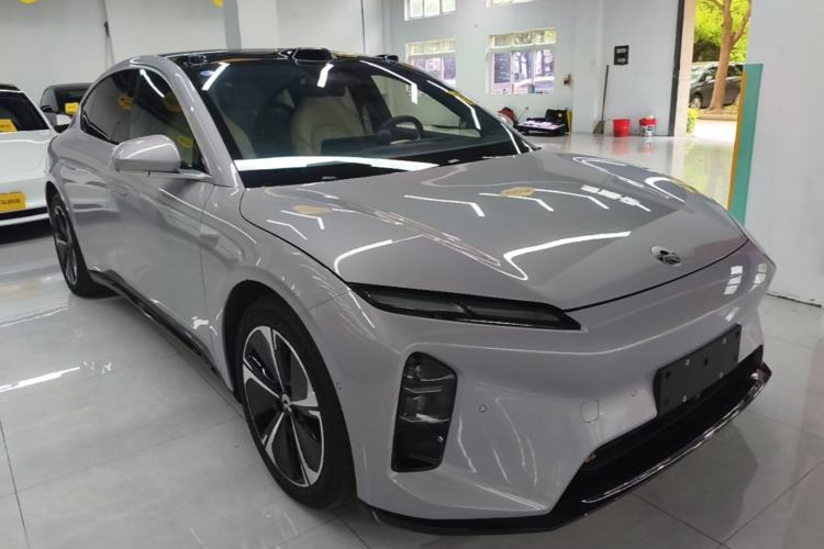 Used Nio ET5 2025 75 kWh Exterior 1