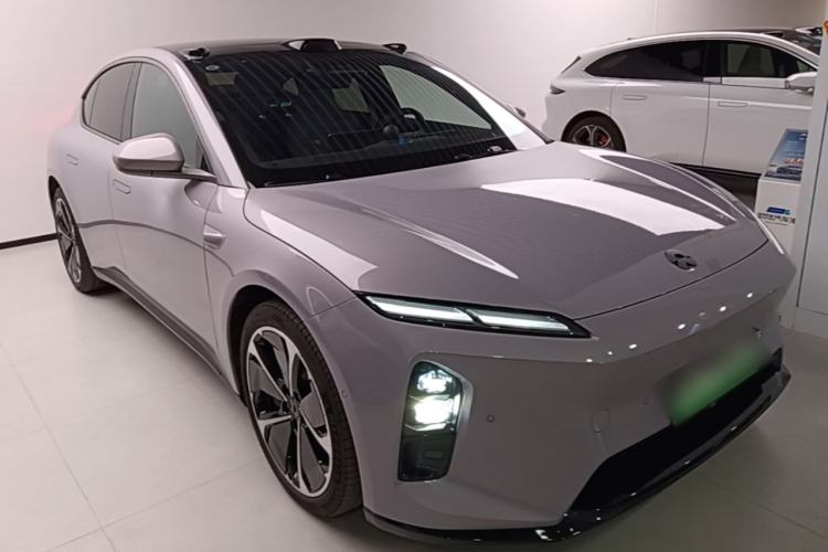 Used Nio ET5 2025 75 kWh Exterior 1