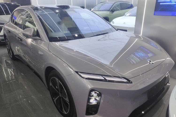 Used Nio ET5 2025 75 kWh Exterior 1