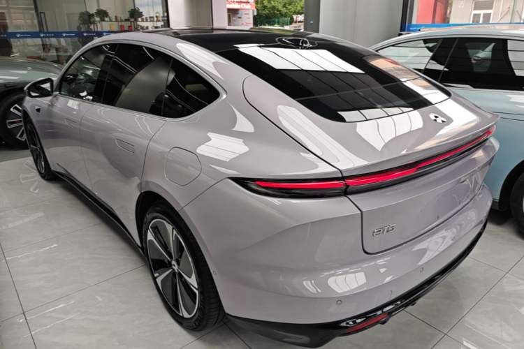 Used Nio ET5 2025 75 kWh Exterior 2