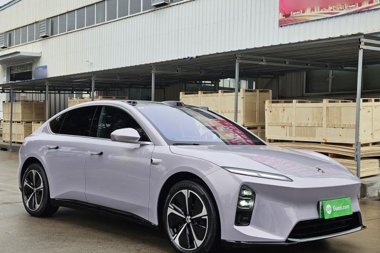 Used Nio ET5 2025 75 kWh Exterior 2
