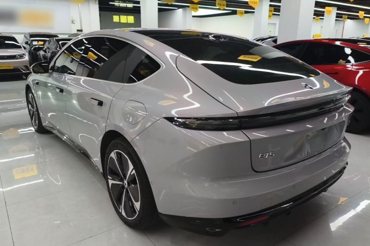 Used Nio ET5 2025 75 kWh Exterior 2