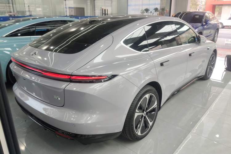 Used Nio ET5 2025 75 kWh Exterior 3