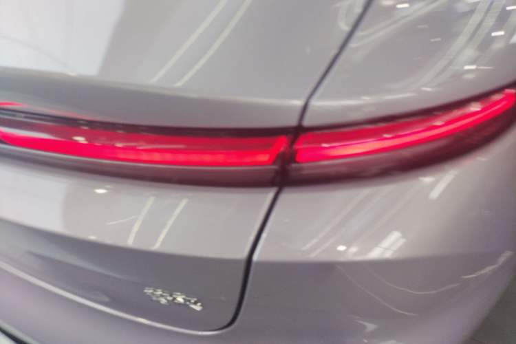 Used Nio ET5 2025 75 kWh Exterior 3