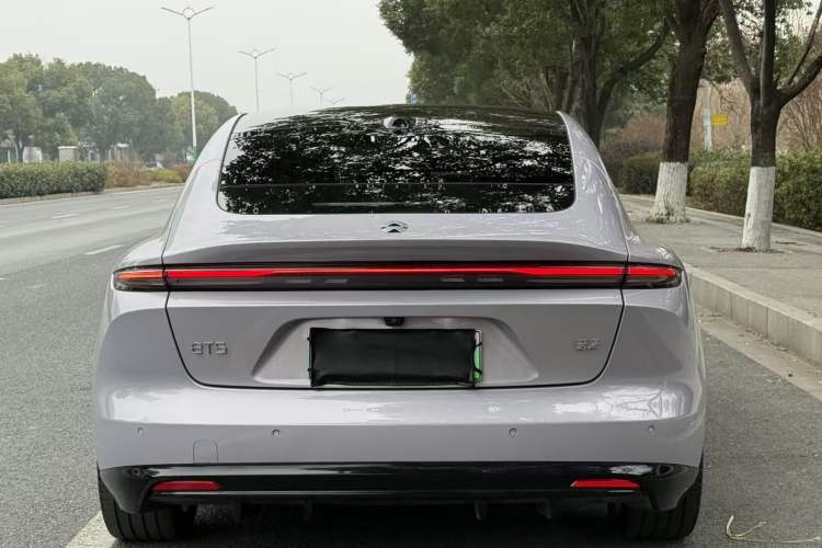 Used Nio ET5 2025 75 kWh Exterior 4