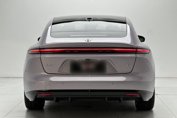 Used Nio ET5 2025 75 kWh Exterior 5