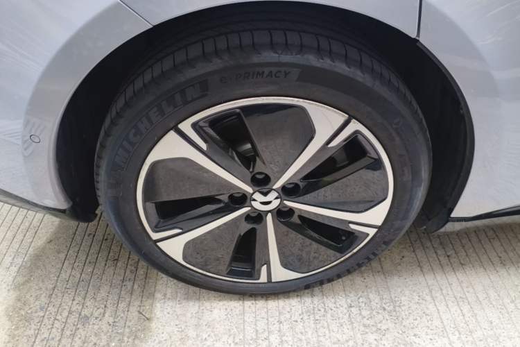 Used Nio ET5 2025 75 kWh Exterior 5
