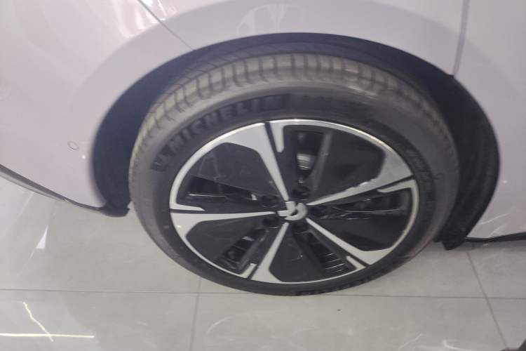 Used Nio ET5 2025 75 kWh Exterior 5