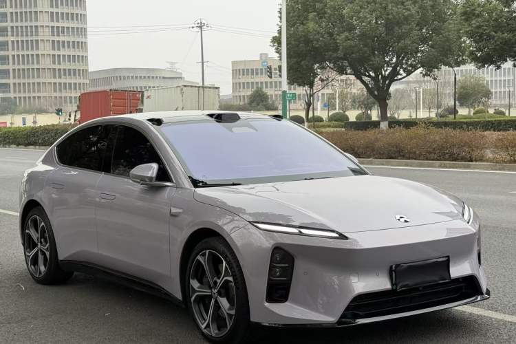 Used Nio ET5 2025 75 kWh Exterior 6
