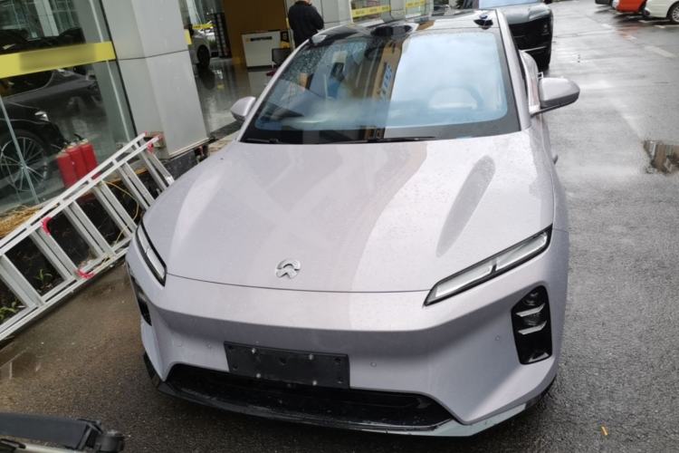 Used Nio ET5 2025 75 kWh Front