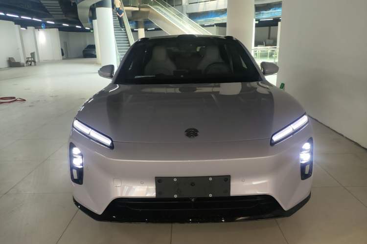 Used Nio ET5 2025 75 kWh Front