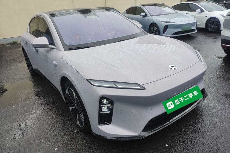 Used Nio ET5 2025 75 kWh Front Right 45 Deg