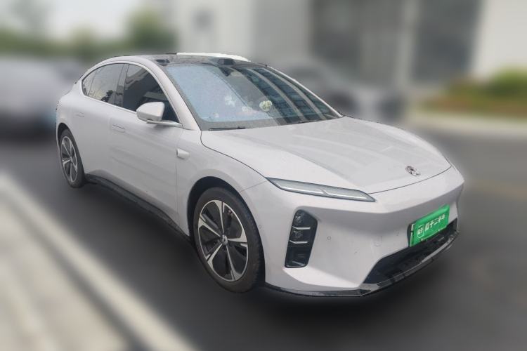 Used Nio ET5 2025 75 kWh Front Right 45 Deg