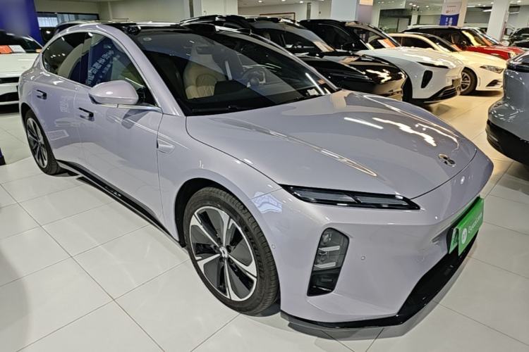 Used Nio ET5 2025 75 kWh Front Right 45 Deg