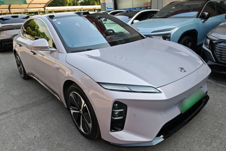 Used Nio ET5 2025 75 kWh Front Right 45 Deg