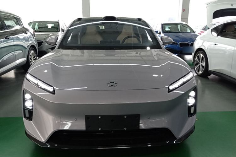 Used Nio ET5 2025 75 kWh Front
