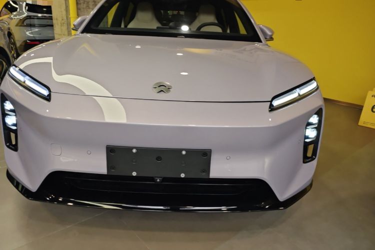 Used Nio ET5 2025 75 kWh Front