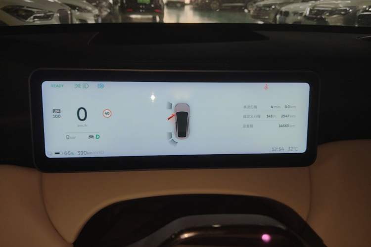 Used Nio ET5 2025 75 kWh Instrument Cluster