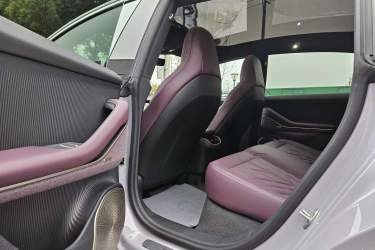Used Nio ET5 2025 75 kWh Interior 2