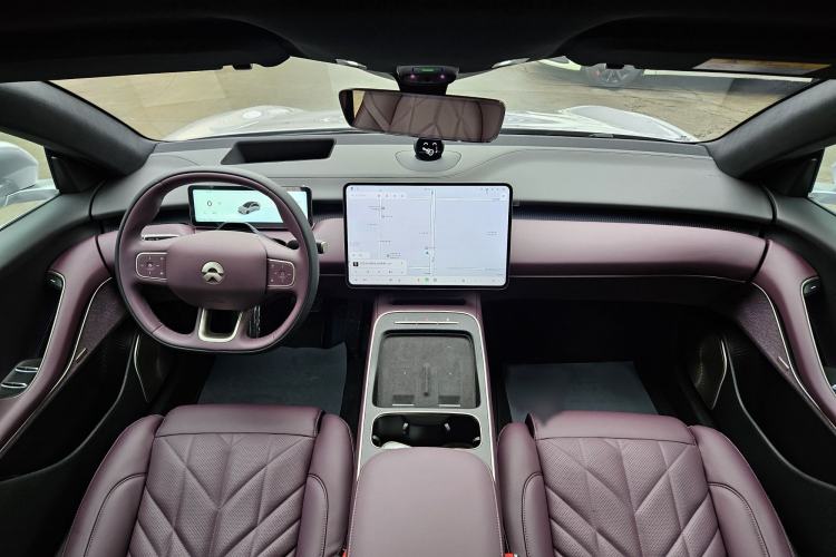Used Nio ET5 2025 75 kWh Interior 3