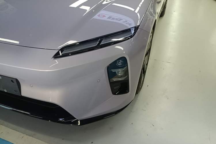 Used Nio ET5 2025 75 kWh Left Front Headlight
