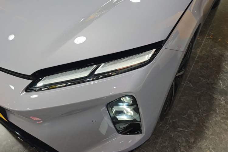 Used Nio ET5 2025 75 kWh Left Front Headlight
