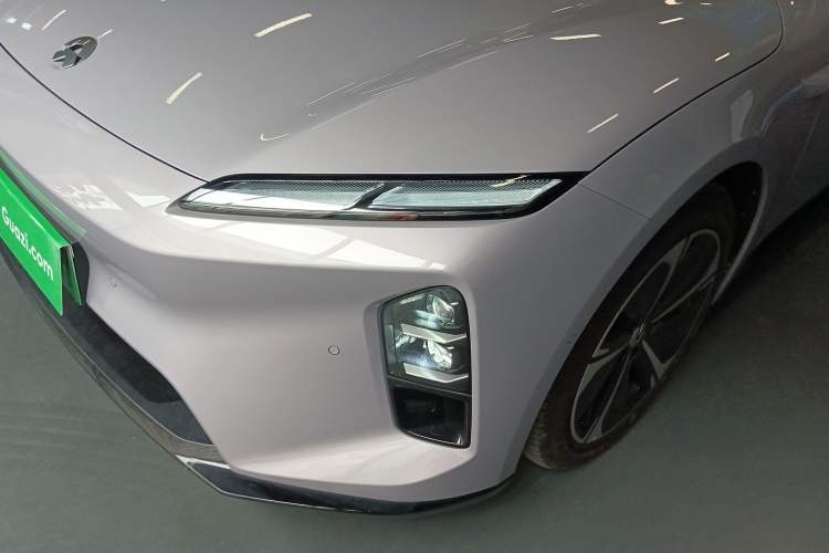 Used Nio ET5 2025 75 kWh Left Front Headlight