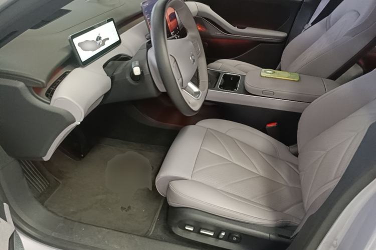 Used Nio ET5 2025 75 kWh Left Front Seat
